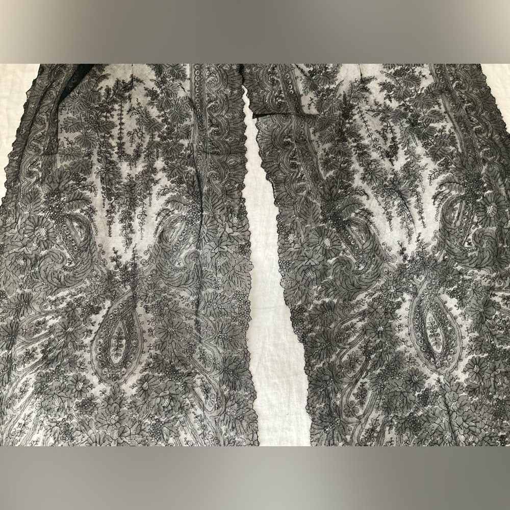 Antique Victorian large black lace stole wrap, antique textile, Mourning shawl